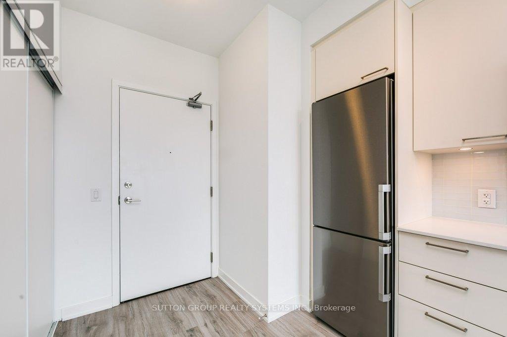 612 - 3005 PINE GLEN ROAD - Photo 5