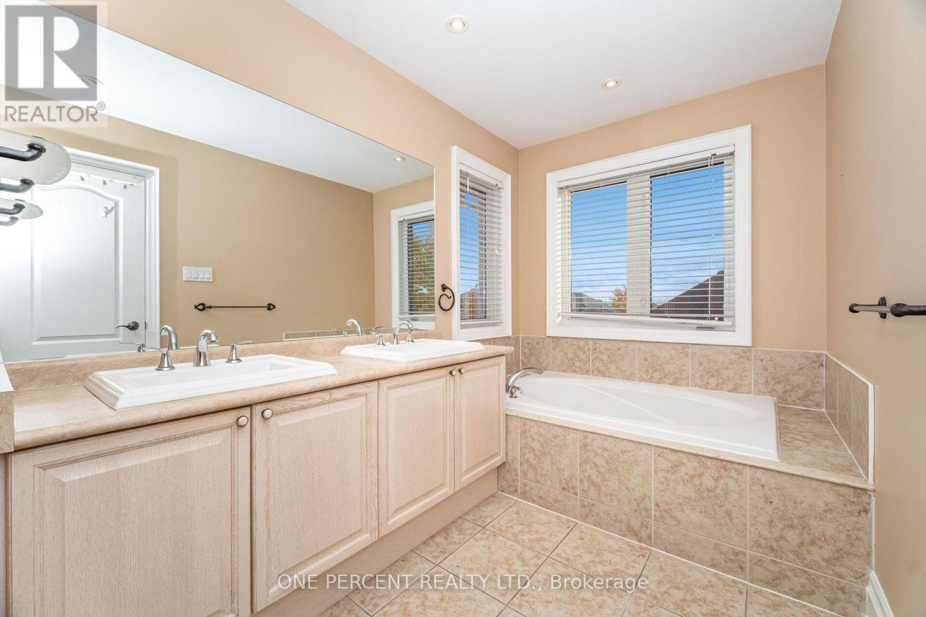 2432 HILDA DRIVE - Photo 23