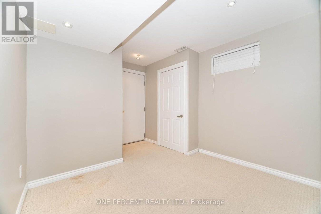2432 HILDA DRIVE - Photo 33