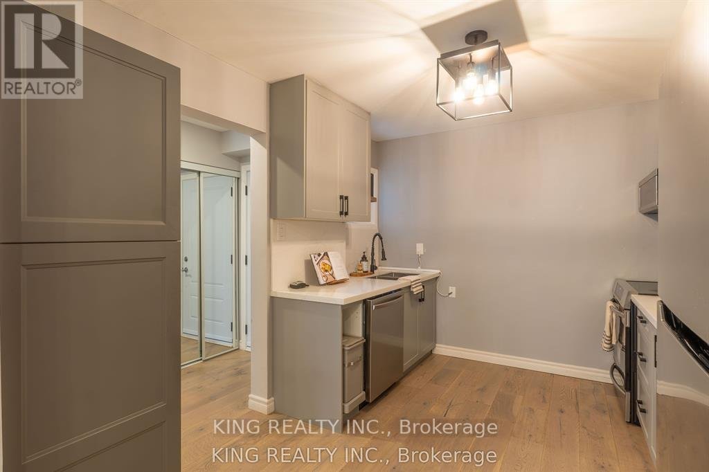 4 - 141 RIPLEY COURT - Photo 5