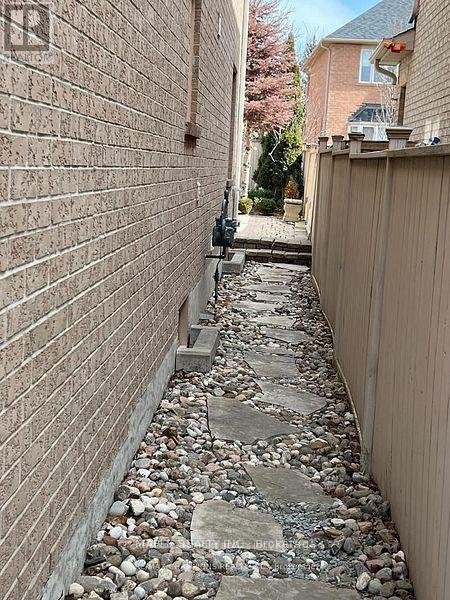 2383 HILDA DRIVE - Photo 15