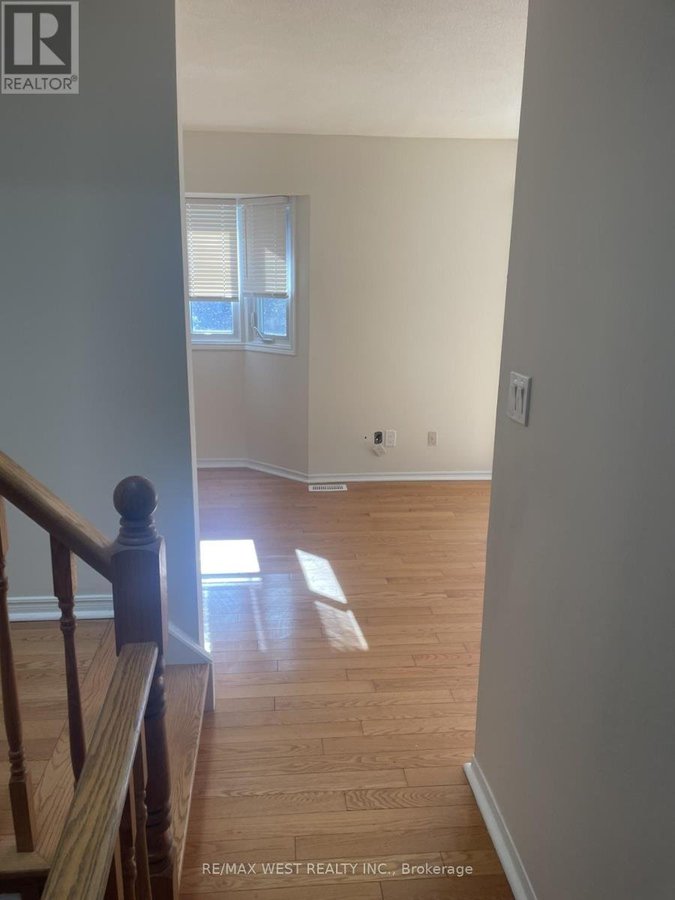 19 - 2299 MARINE DRIVE - Photo 3