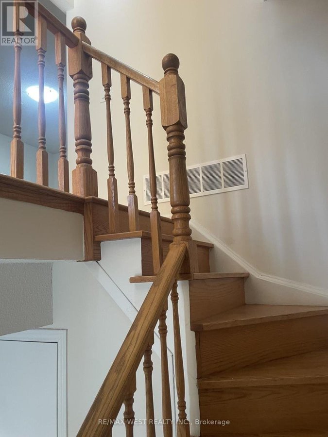 19 - 2299 MARINE DRIVE - Photo 10