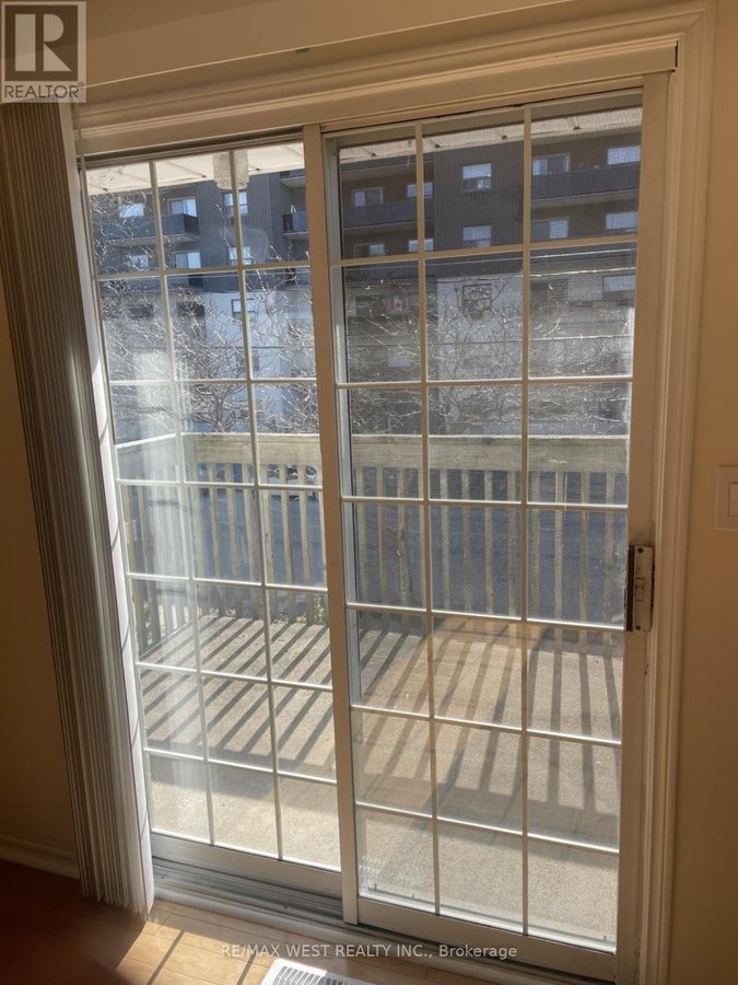 19 - 2299 MARINE DRIVE - Photo 24
