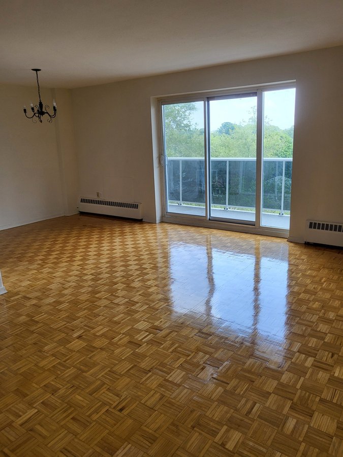 415 Kerr Street - Photo 2