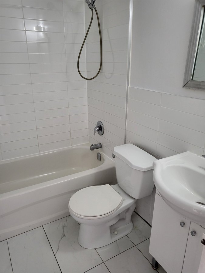 415 Kerr Street - Photo 3