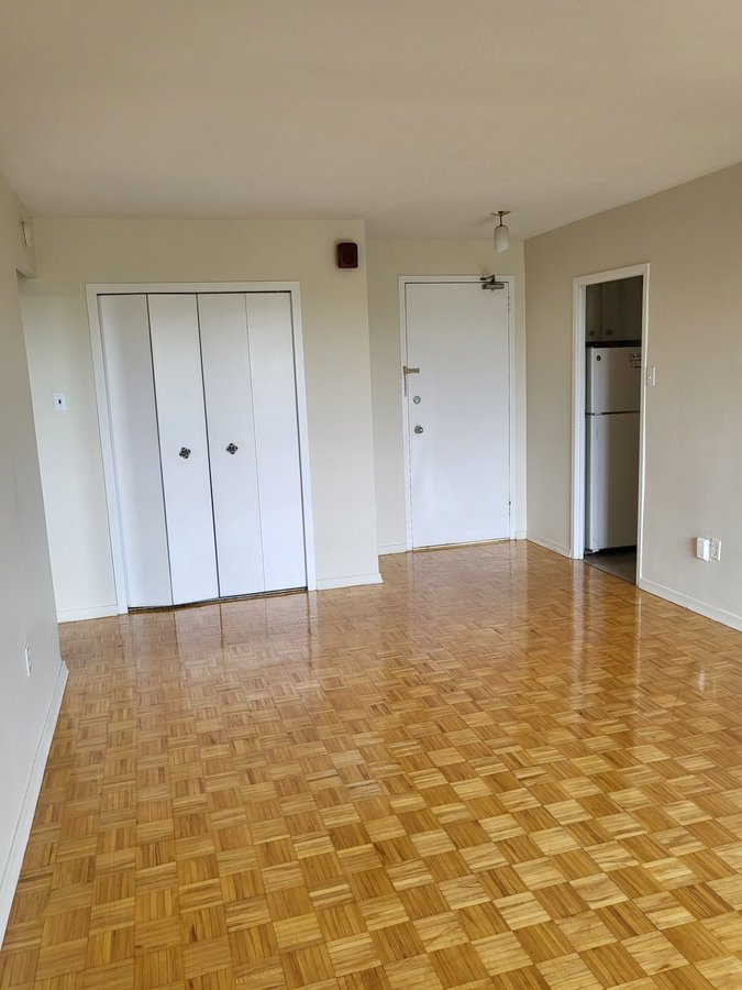 415 Kerr Street - Photo 5