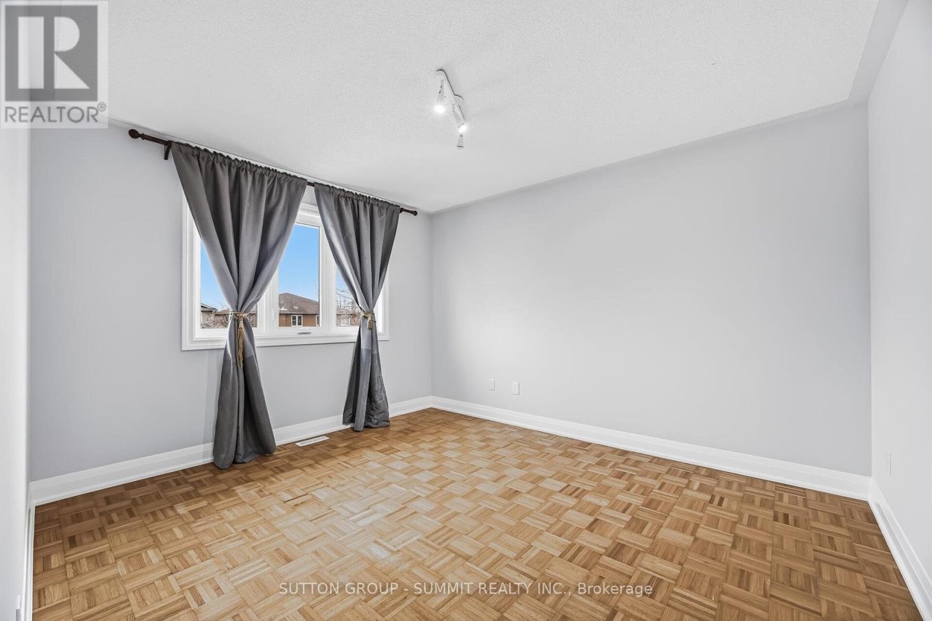 139 GENESEE DRIVE - Photo 19