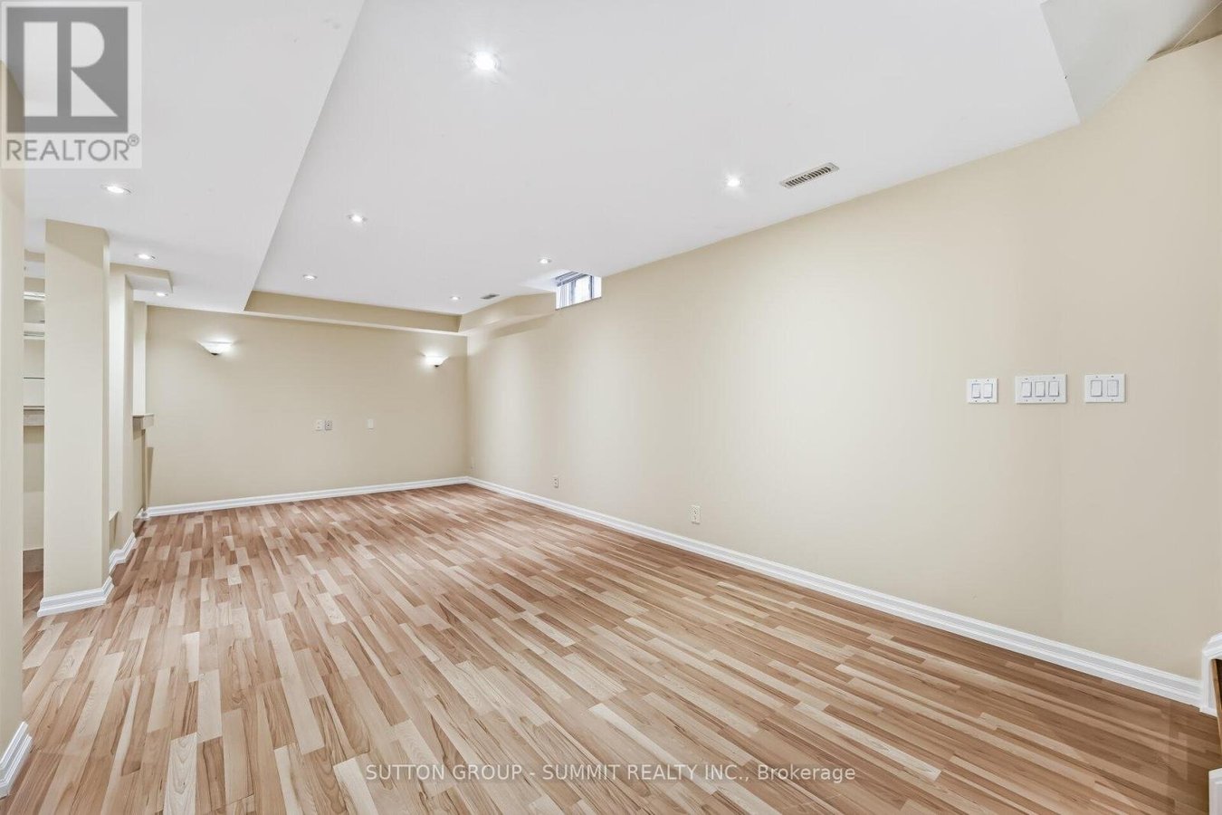 139 GENESEE DRIVE - Photo 24