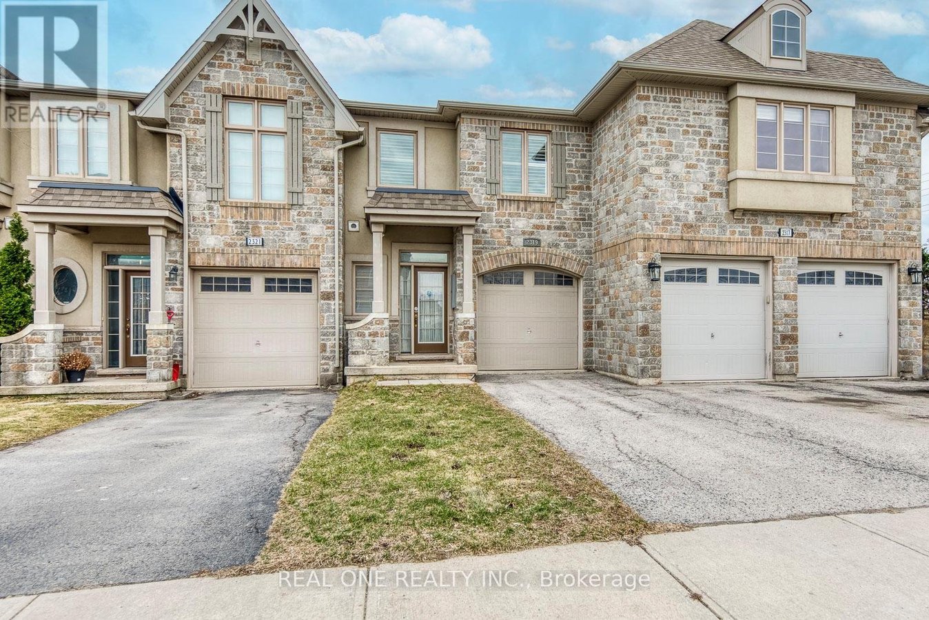 2319 STONE GLEN CRESCENT - Photo 2