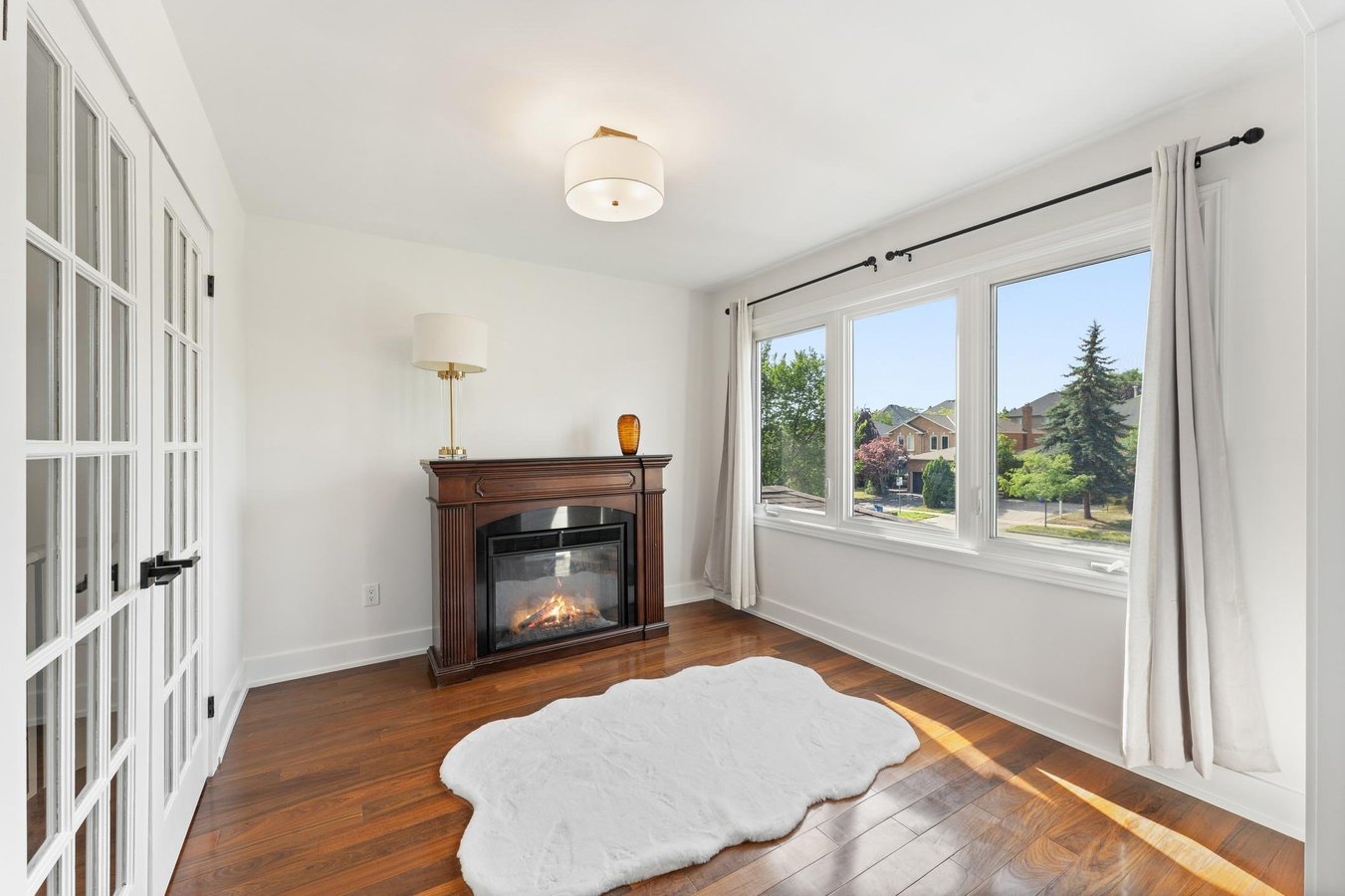 1186 Glenashton Drive - Photo 13