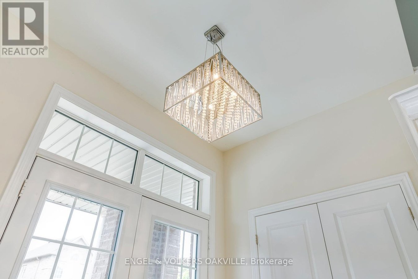 353 LEADWOOD GATE - Photo 2