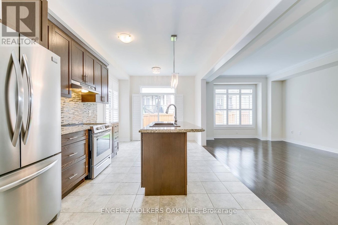 353 LEADWOOD GATE - Photo 5