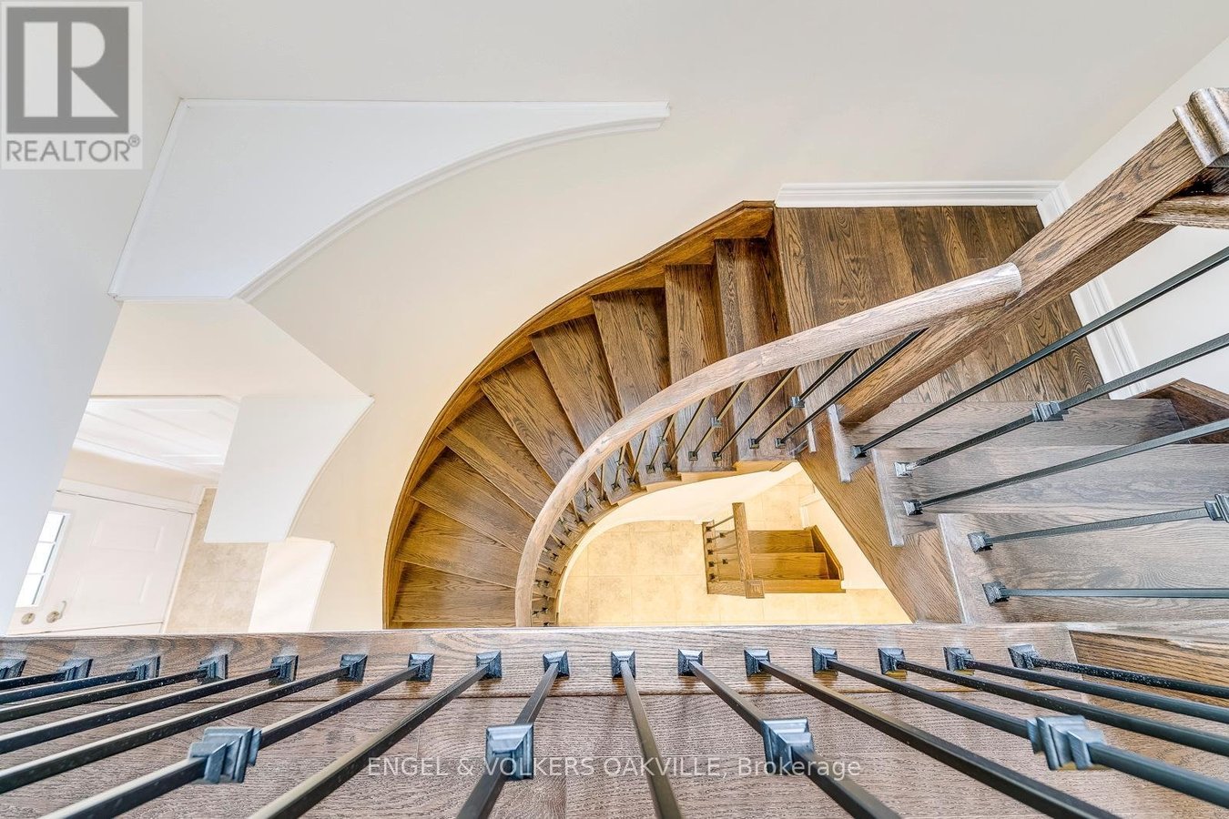 353 LEADWOOD GATE - Photo 16