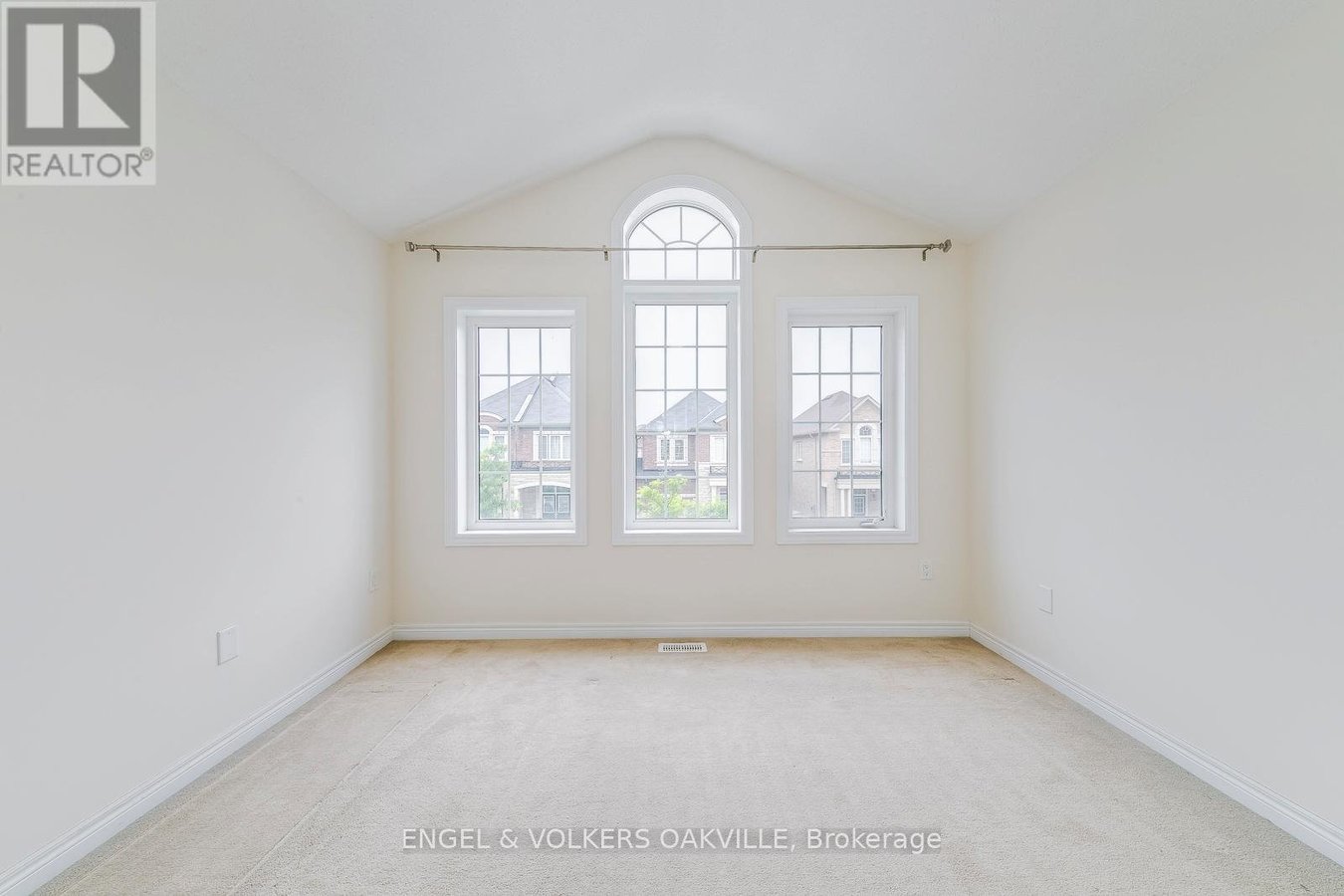 353 LEADWOOD GATE - Photo 23