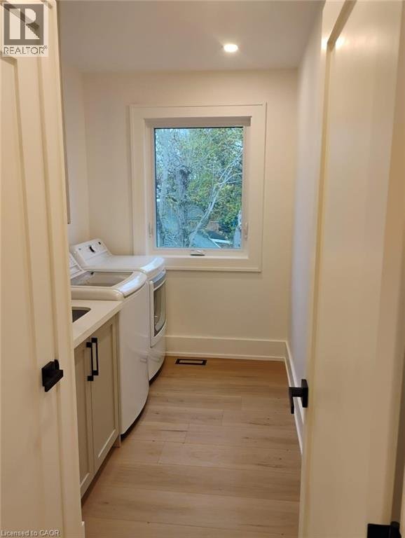 288 OAKWOOD Crescent - Photo 6