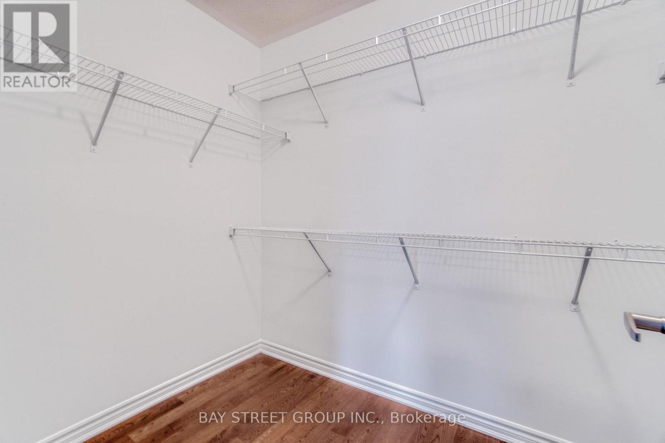 1375 KANIV STREET - Photo 23
