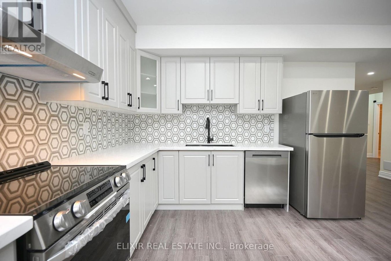 (LOWER LEVEL) - 46 MEVIRA GARDENS - Photo 10