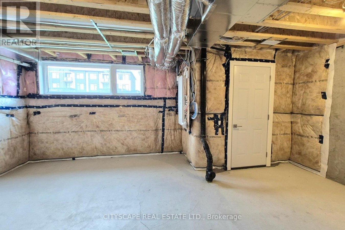 3182 SIXTH LINE - Photo 35