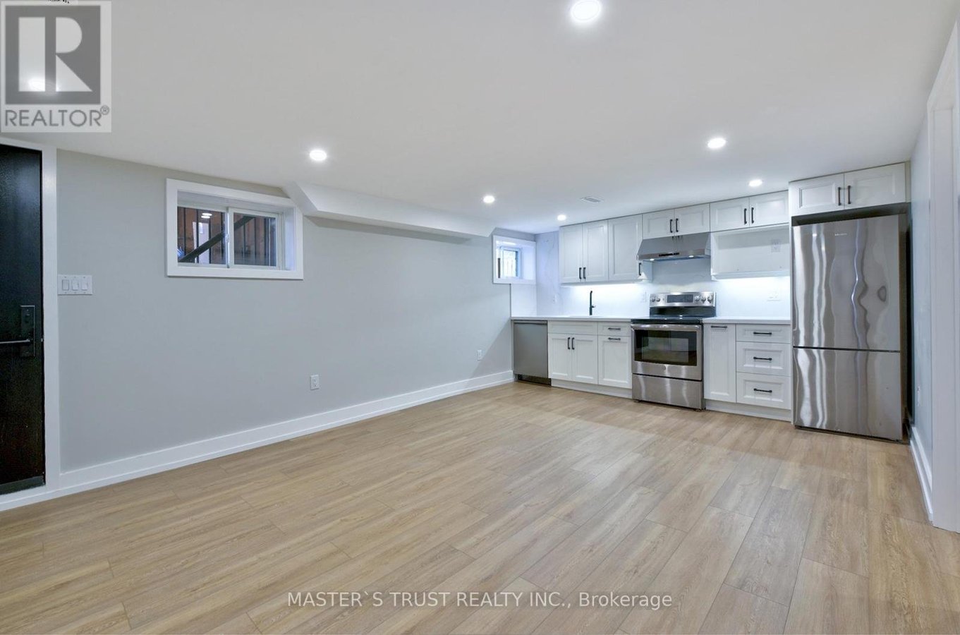 UNIT 2 - 28 FLORENCE DRIVE - Photo 3