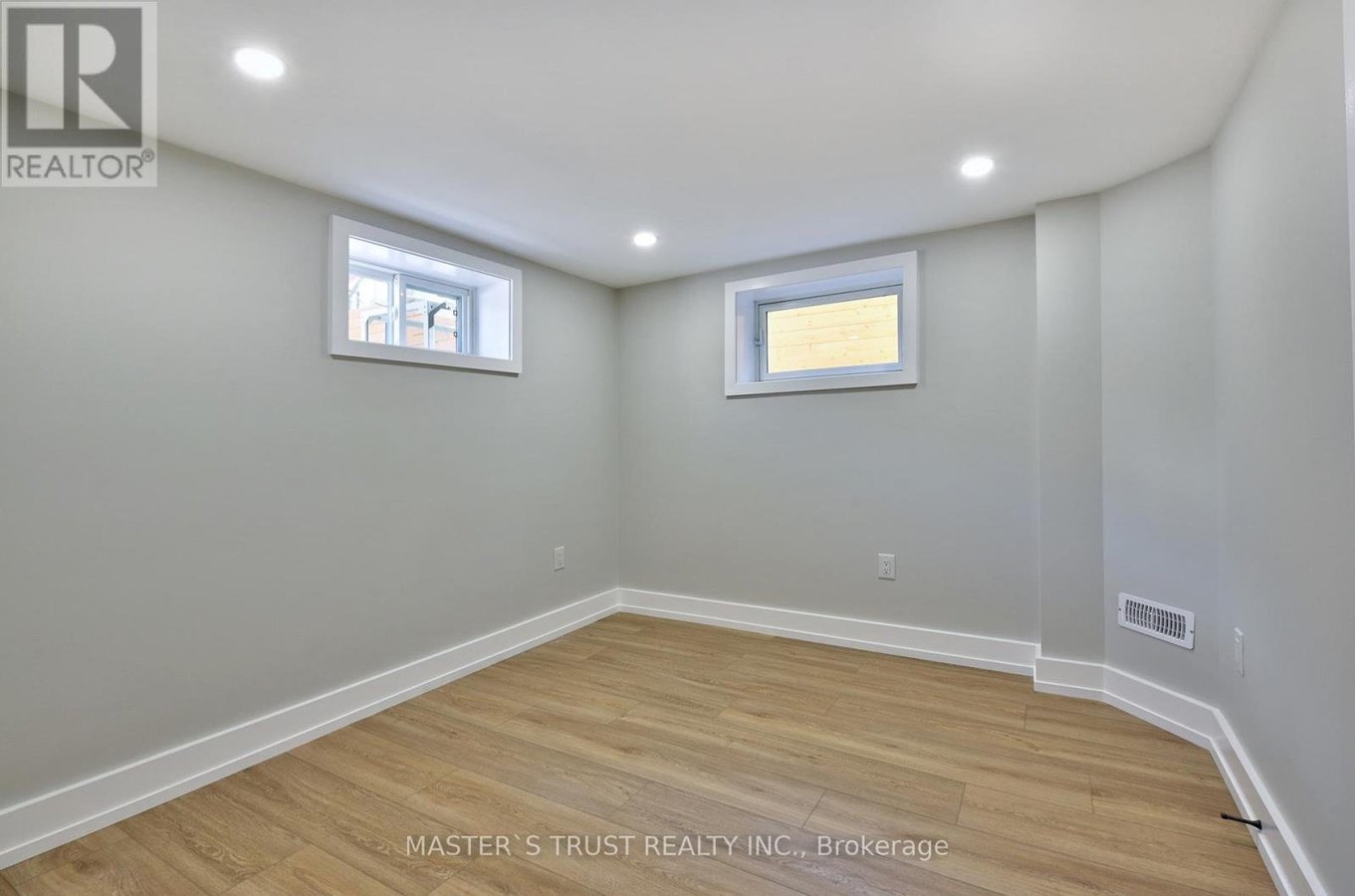 UNIT 2 - 28 FLORENCE DRIVE - Photo 7