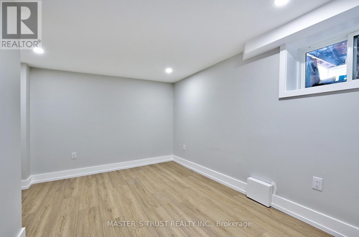UNIT 2 - 28 FLORENCE DRIVE - Photo 9