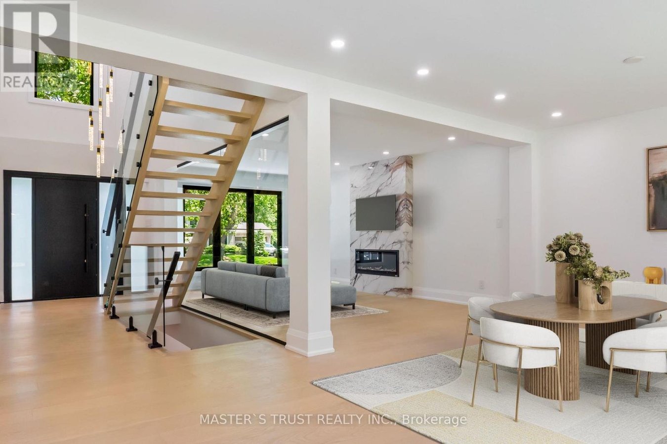 UNIT 1 - 319 BEECHFIELD ROAD - Photo 7