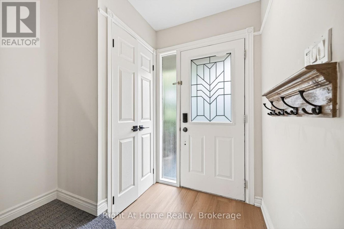 109 BRANT STREET - Photo 3