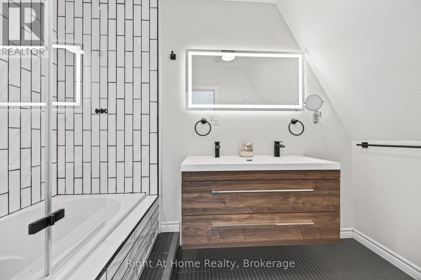 109 BRANT STREET - Photo 7