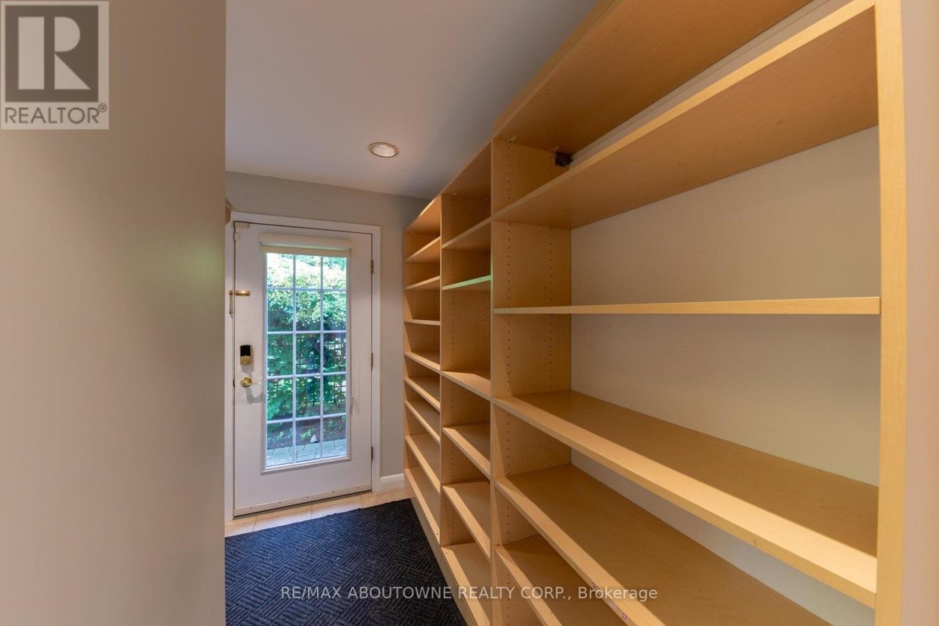 1290 BRAESIDE DRIVE - Photo 16