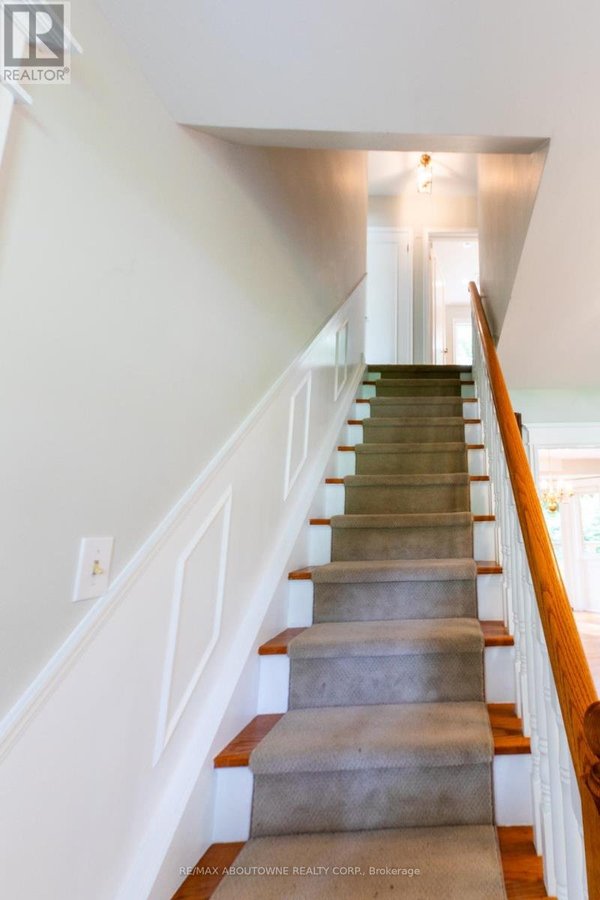 1290 BRAESIDE DRIVE - Photo 17