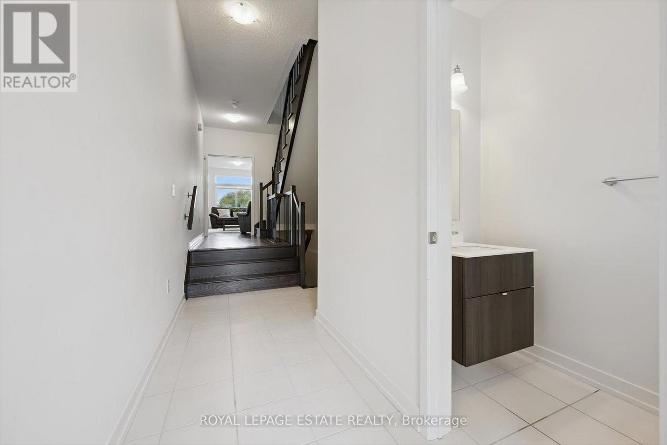 237 FOWLEY DRIVE - Photo 2