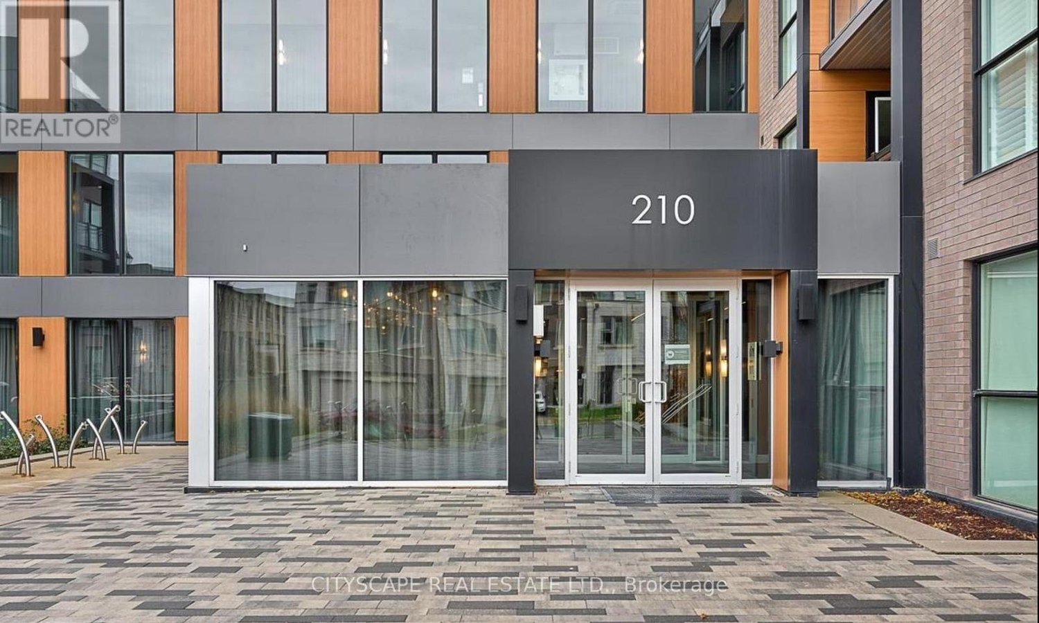 119 - 210 SABINA DRIVE - Photo 1