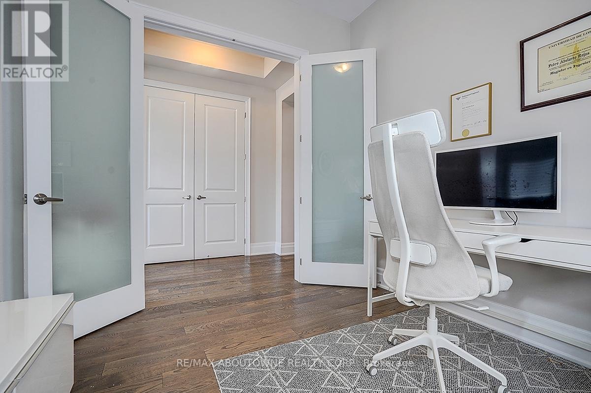 1362 LYNX GARDENS - Photo 7