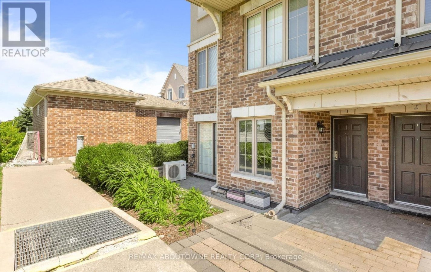 1 - 2441 GREENWICH DRIVE - Photo 10