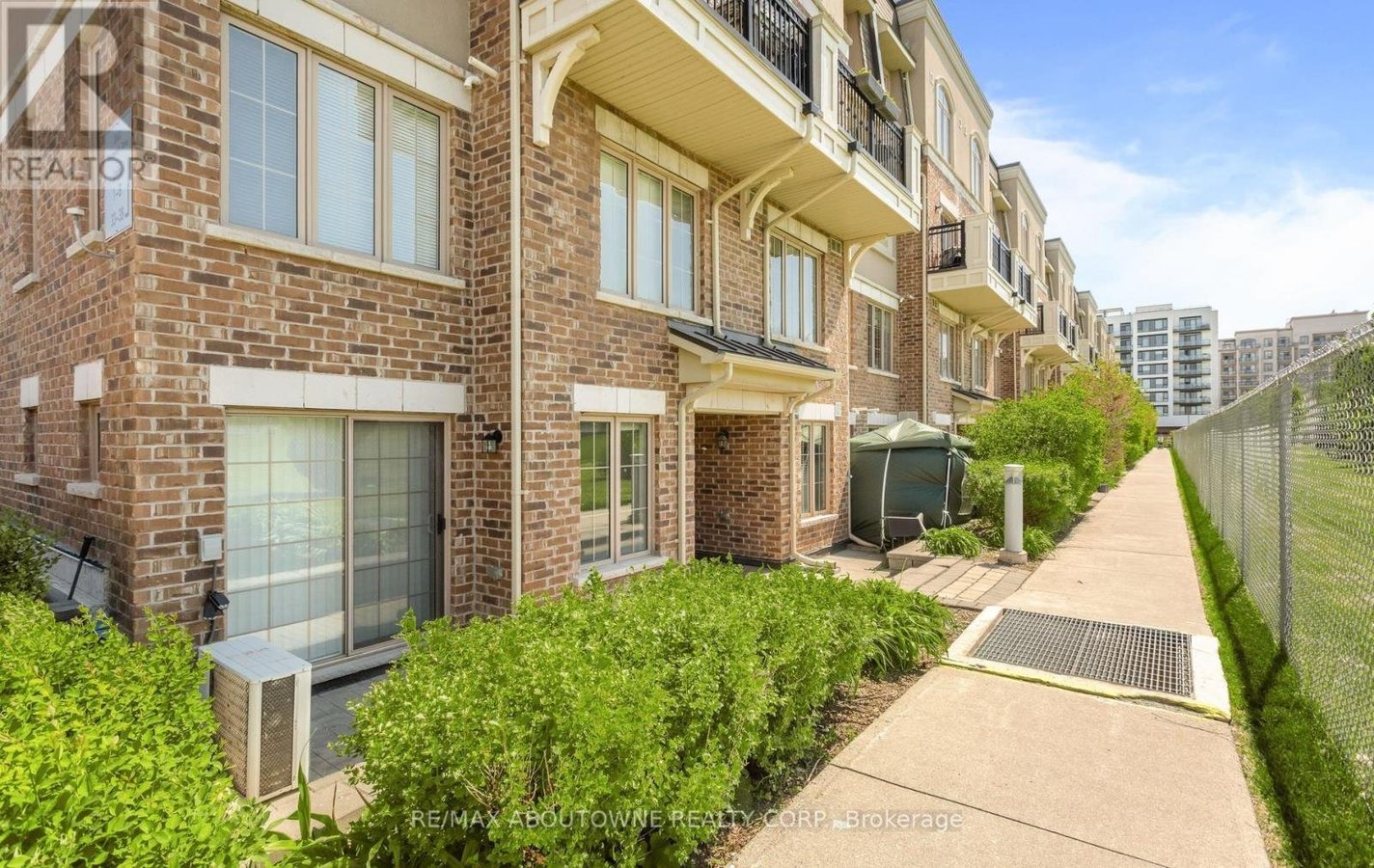 1 - 2441 GREENWICH DRIVE - Photo 11