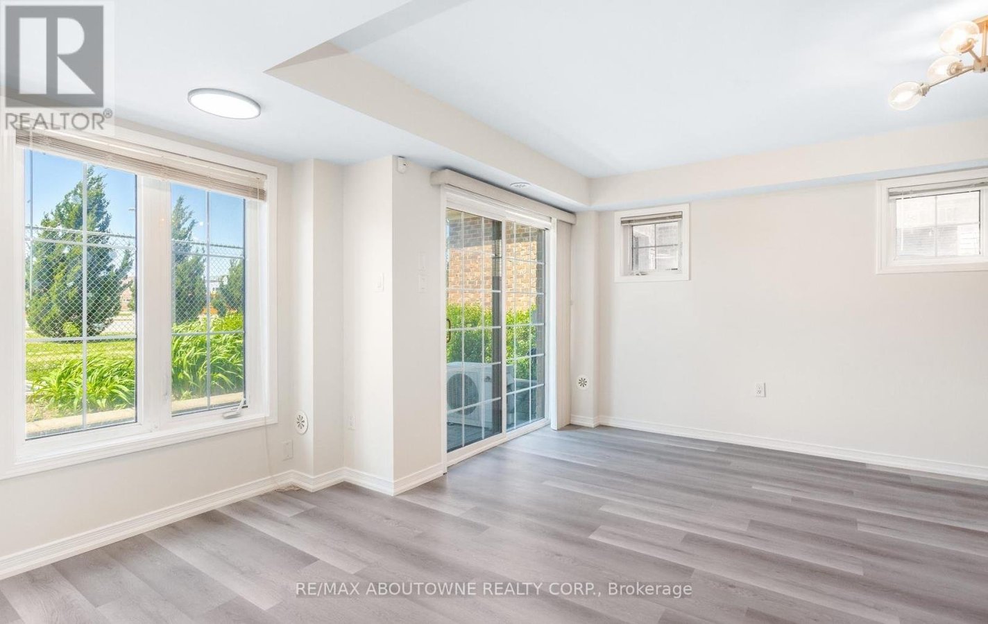 1 - 2441 GREENWICH DRIVE - Photo 15