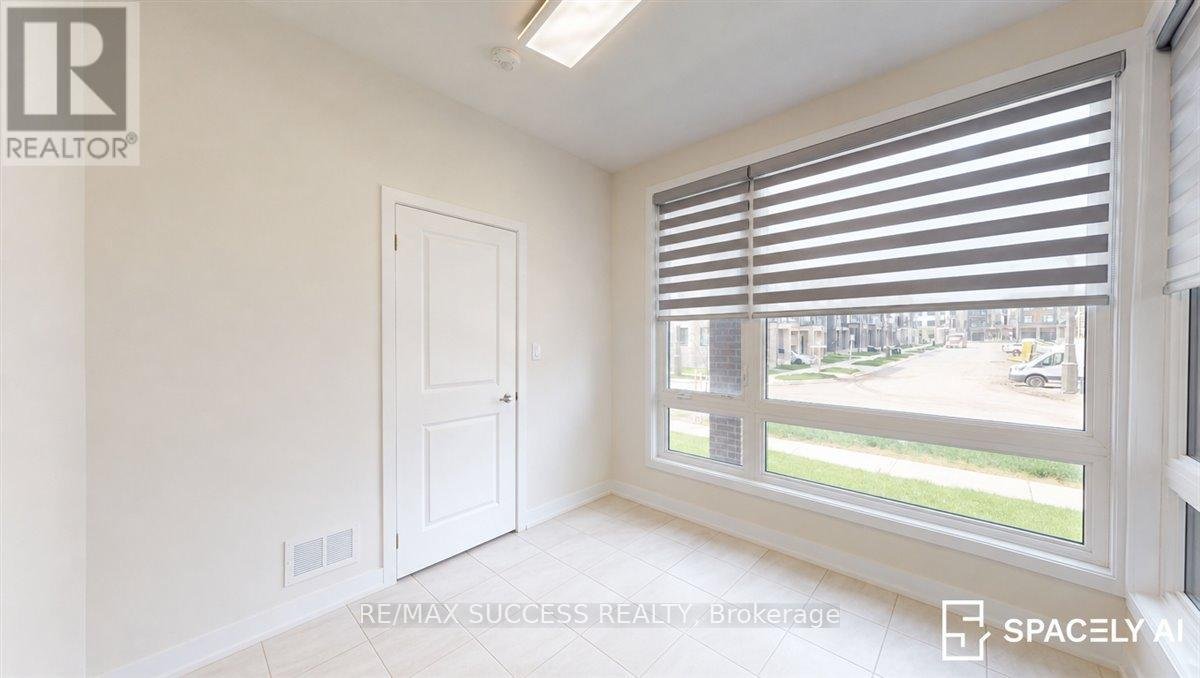 3077 WELSMAN GARDENS - Photo 5