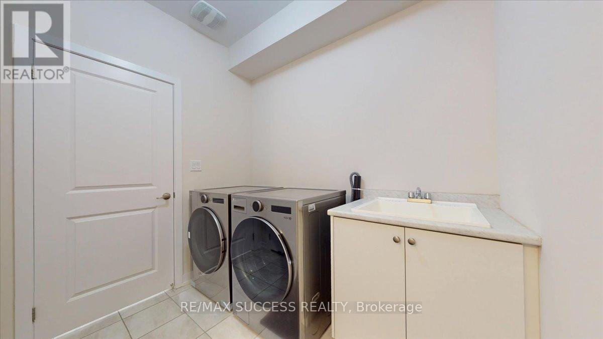 3077 WELSMAN GARDENS - Photo 7