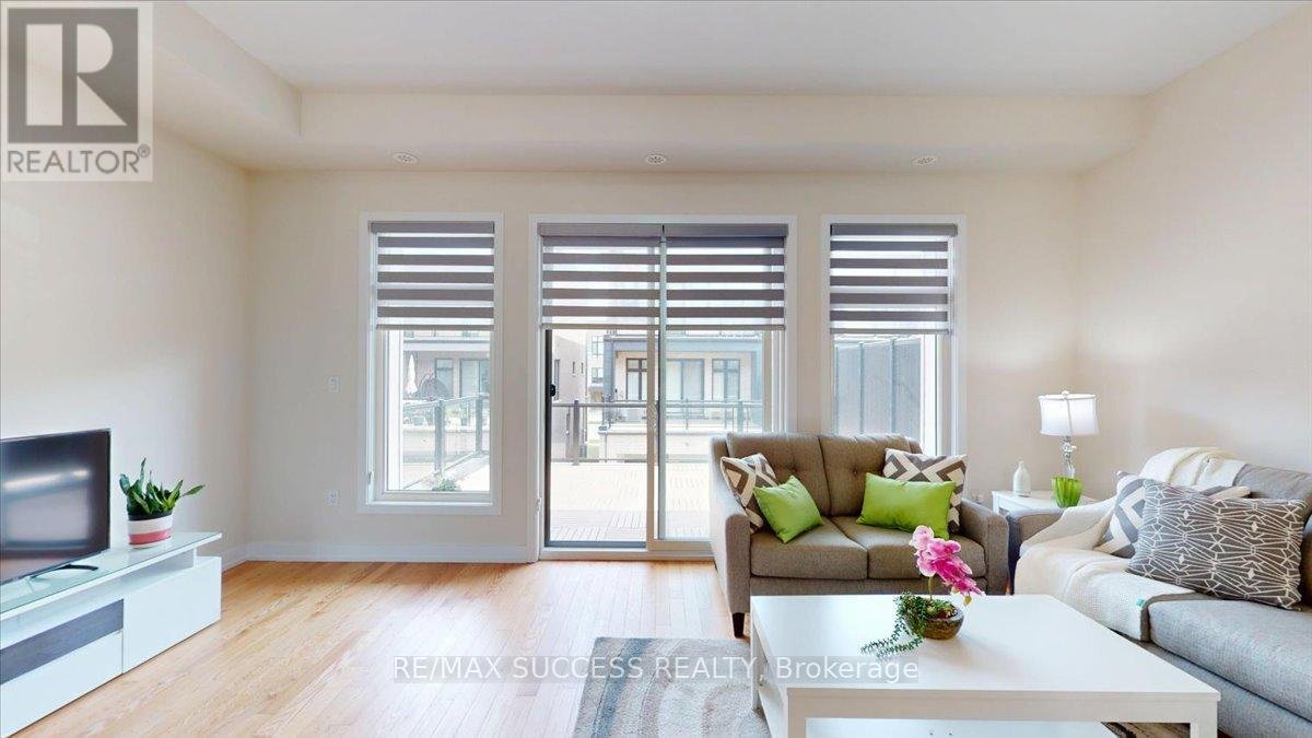 3077 WELSMAN GARDENS - Photo 11