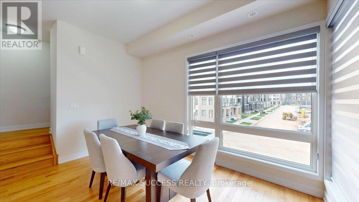 3077 WELSMAN GARDENS - Photo 18
