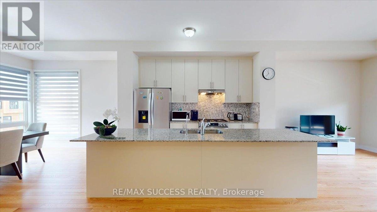 3077 WELSMAN GARDENS - Photo 27