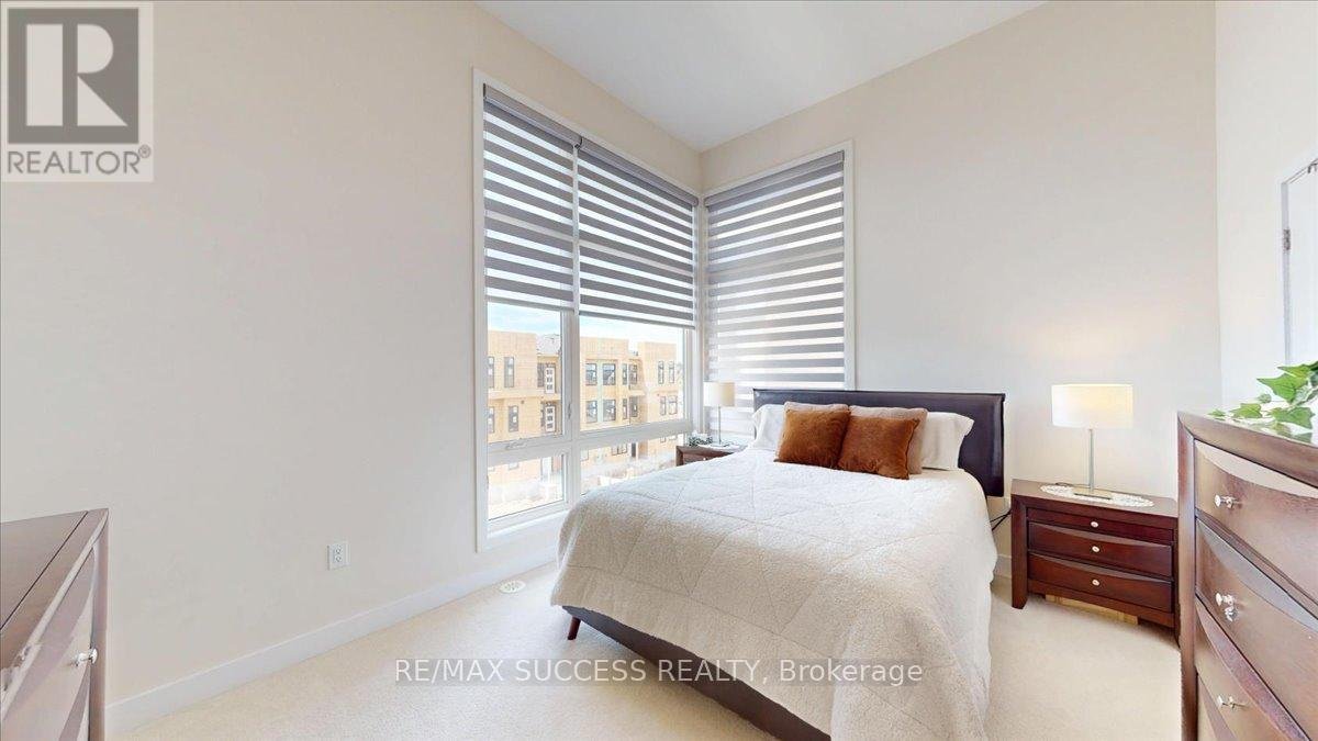 3077 WELSMAN GARDENS - Photo 35