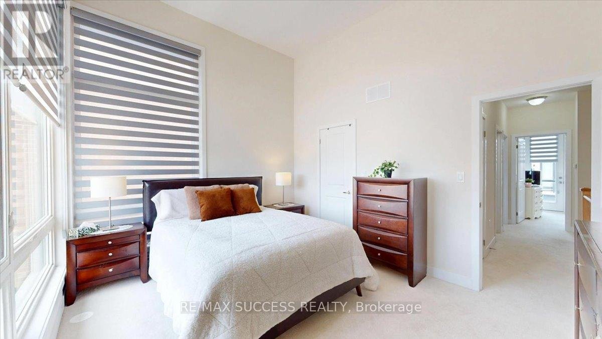 3077 WELSMAN GARDENS - Photo 36