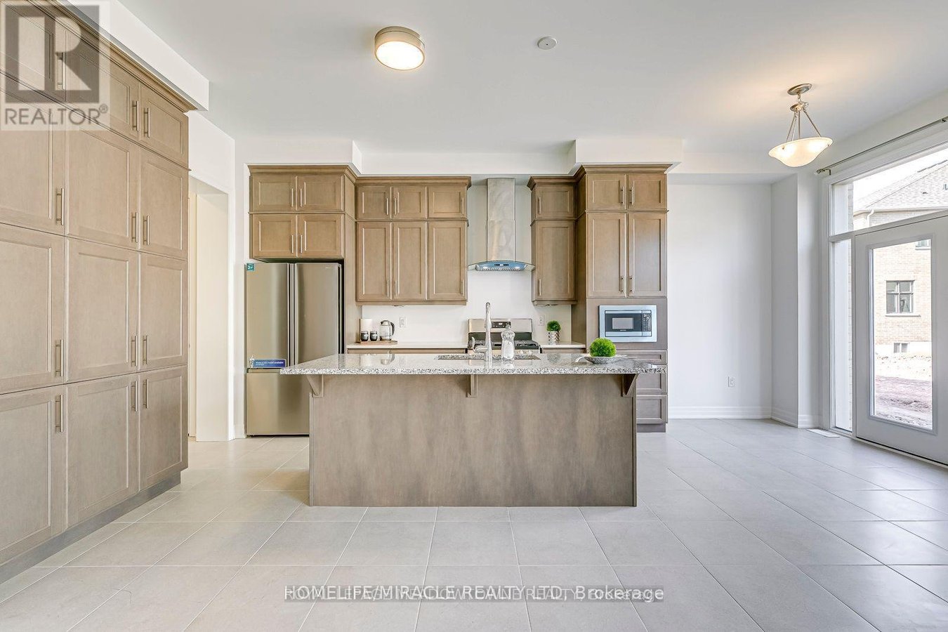 3133 MOSS GARDENS - Photo 7