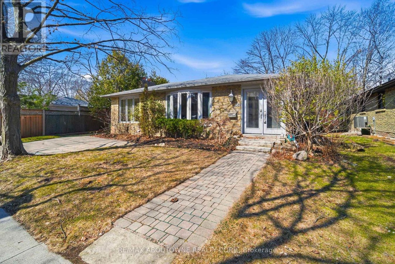 481 ANTHONY DRIVE - Photo 2