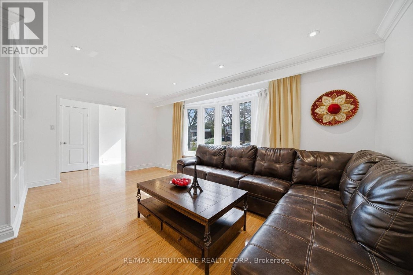 481 ANTHONY DRIVE - Photo 5