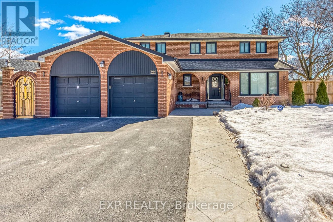 322 MARY STREET - Photo 1