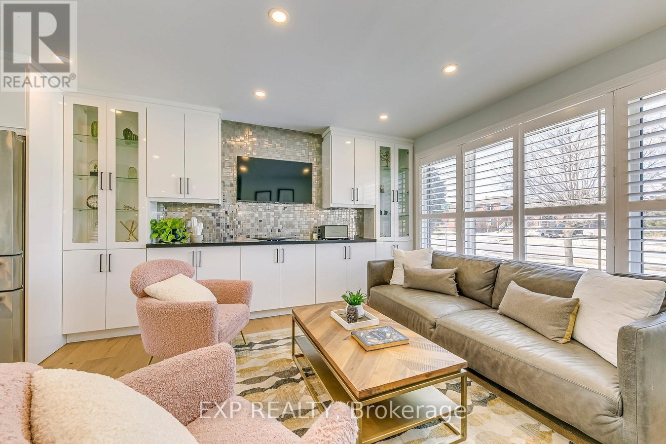 322 MARY STREET - Photo 7