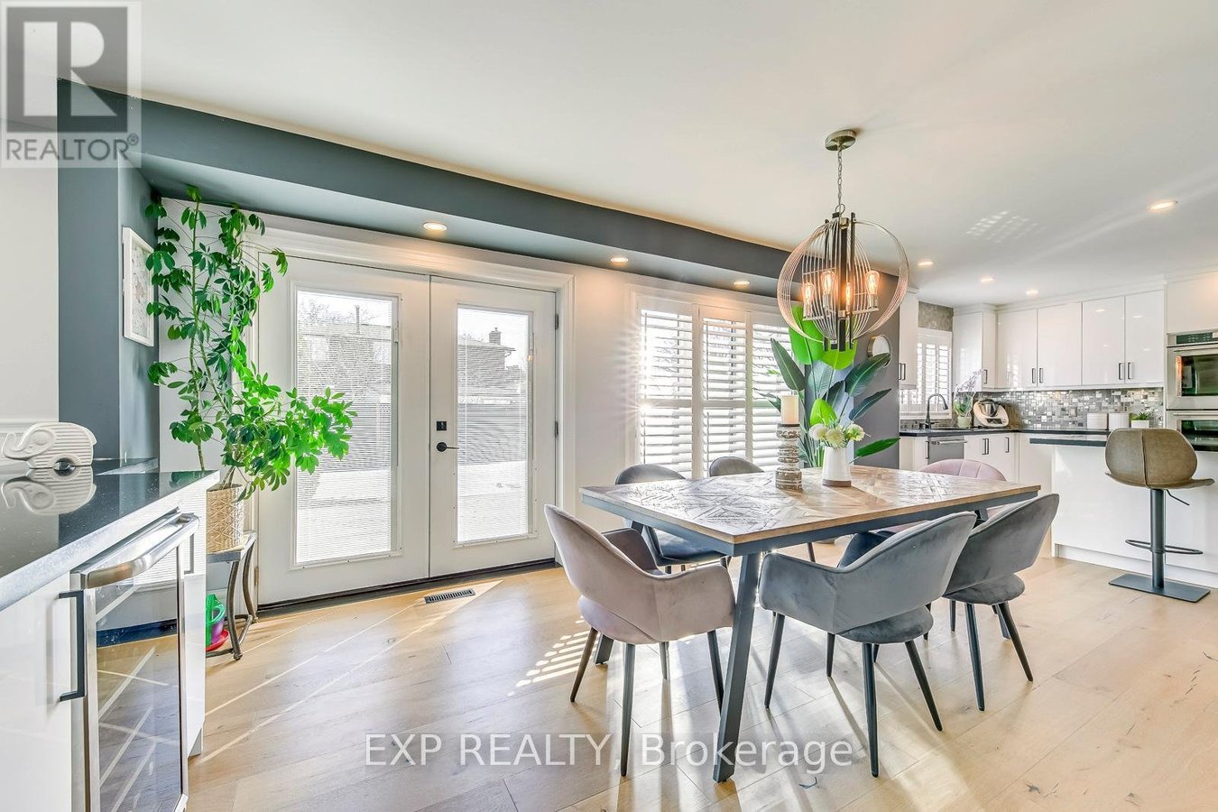 322 MARY STREET - Photo 16